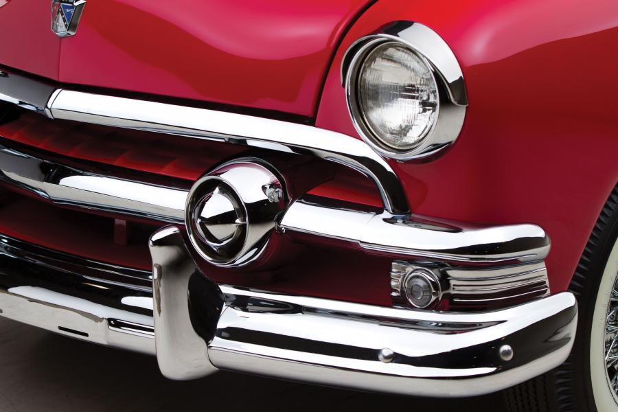  Ford Custom DeLuxe Convertible Red 1951 года  (фото 10 из 20)